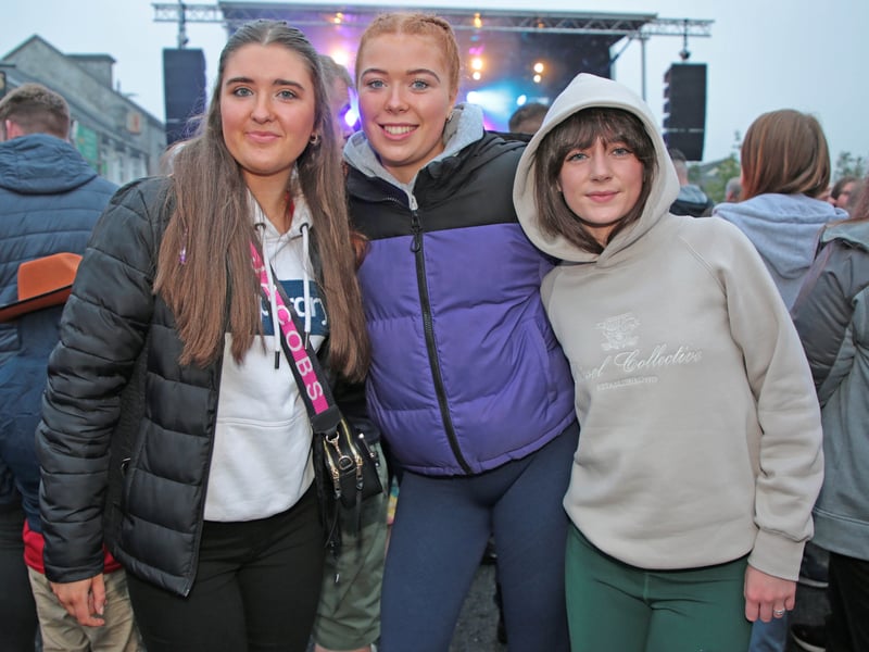 Caption: Maria Gorman, Aisling Galvin and Ella Jackson Picture: Shelley Corcoran