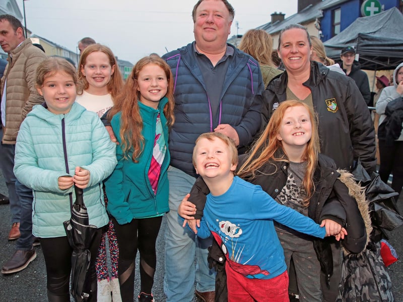 Caption: Ava Conway, Saoirse, Niall, Orlaith, Fionn and Rionin Gannon and Mia Connellan Picture: Shelley Corcoran