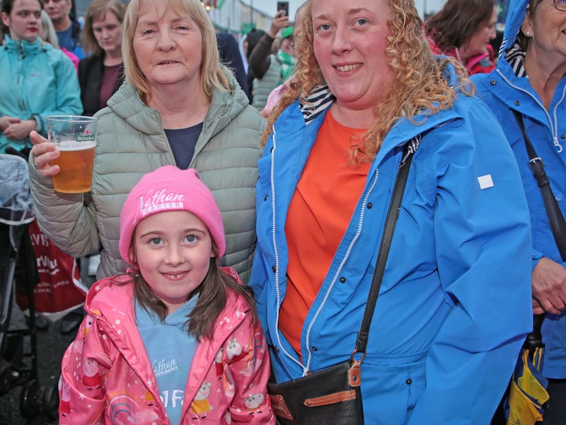 Caption: Sinead and Kehgrah Reilly, Kathleen Galvin Picture: Shelley Corcoran