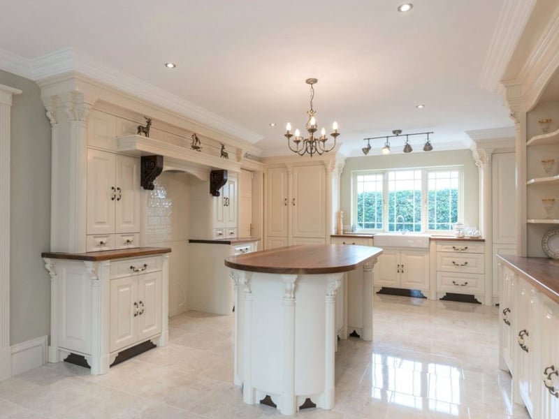 1. Lynrath House, Newgardens, Co. Carlow €750,000 5 Bed & 5 Bath 359 m² Detached