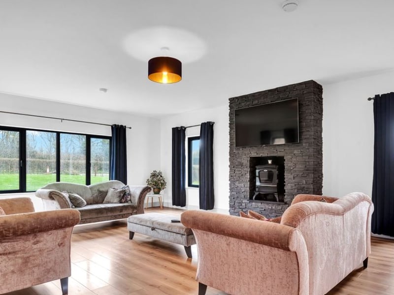 5. Kilcoltrim, Borris, Co. Carlow €570,000 4 Bed & 3 Bath 265 m² Bungalow