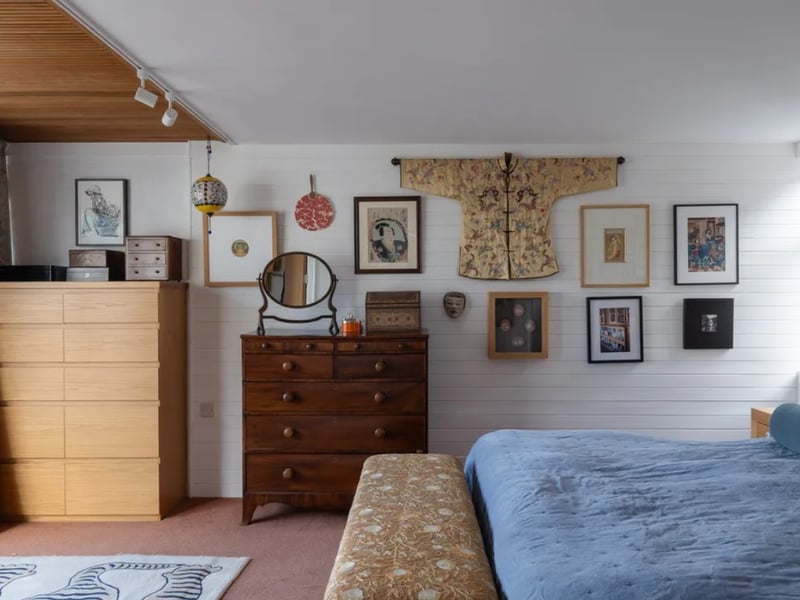 This four bedroom home sits in the heart of Old Portsmouth.