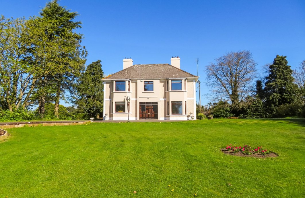 Check out what €525k can buy you in Carlow with this gorgeous six-bed ...