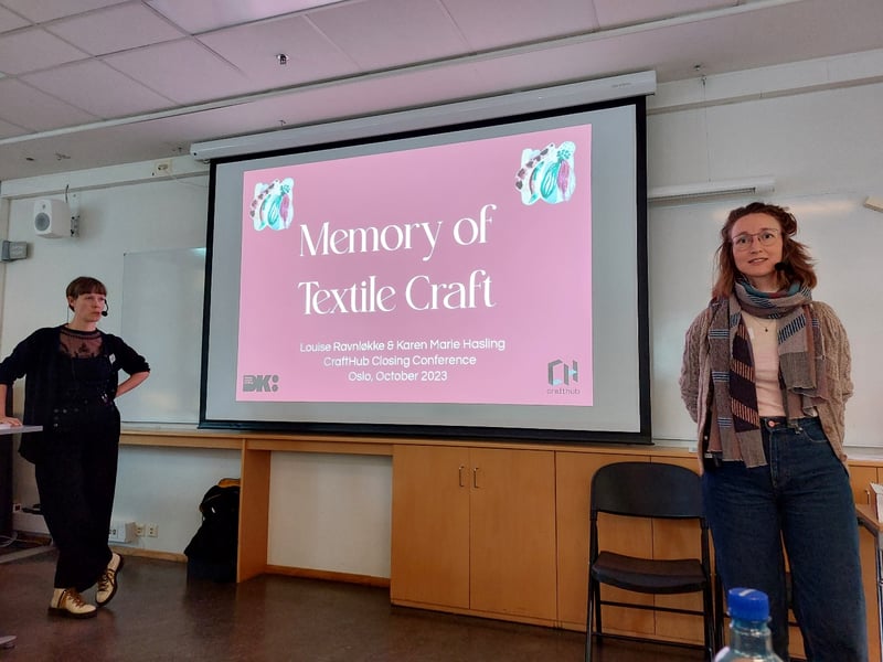 Karen Marie Hasling & Louise Ravnløkke present their memory game which was created using the CraftHub.eu website