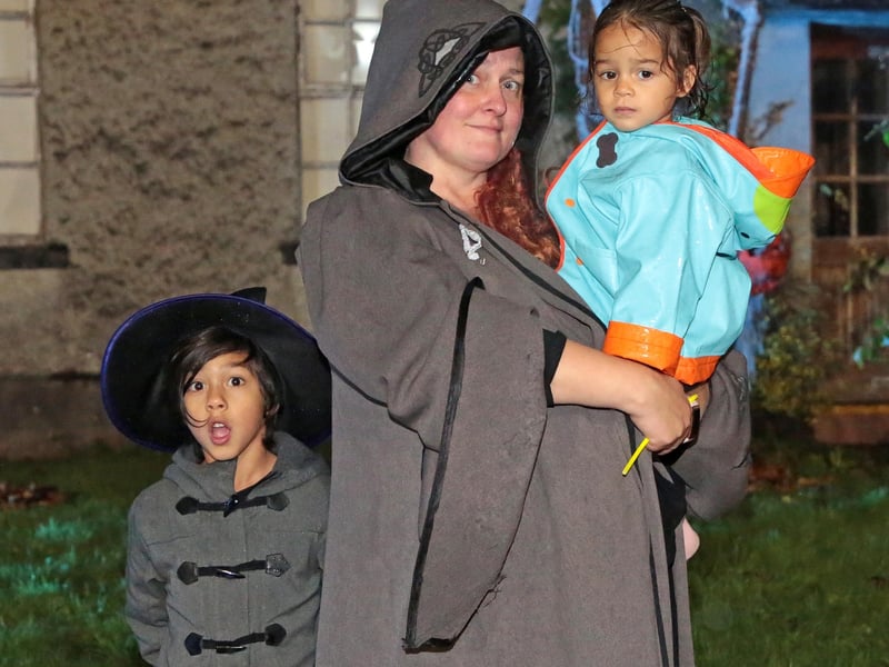 Caption: Adam, Zoe and Anna Wiercioch