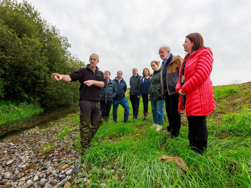 Donnachadh Byrne, Inland Fisheries Ireland, outlining River Restoration Project to Minister Malcolm Noonan, Cathaoirleach Andrea Dalton, and Carlow County Council officials
