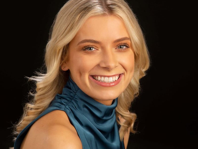 Offaly Rose Allie Leahy My name is Allie Leahy and I am 24 years old. I live in Kinnitty, Co. Offaly. I am employed by Tullamore Pet Hospital as a receptionist, working with fabulous pet owners and adorable animals. I enjoy pilates, cooking, socialising with my family and friends and I love to walk my dog Shrek. I train the underage Kinnitty camogie team. I was never much of a camogie player myself, but I have found training the underage team an incredibly rewarding experience. It is a great privilege to provide encouragement, support and mentorship to these young women at such a key point in their lives. I am passionate about travelling! I love meeting new people and learning about other cultures. I have been to various European cities as well as New York and Melbourne. I also lived in Inveraray, Scotland before moving home due to the pandemic. I consider myself a bubbly, friendly and an enthusiastic person (unless I’m hangry!). I am incredibly grateful to be a participant in this year’s Rose of Tralee International Festival. I am excited to meet all of the other fantastic ladies and to empower women and young girls globally to believe in themselves and follow their dreams!