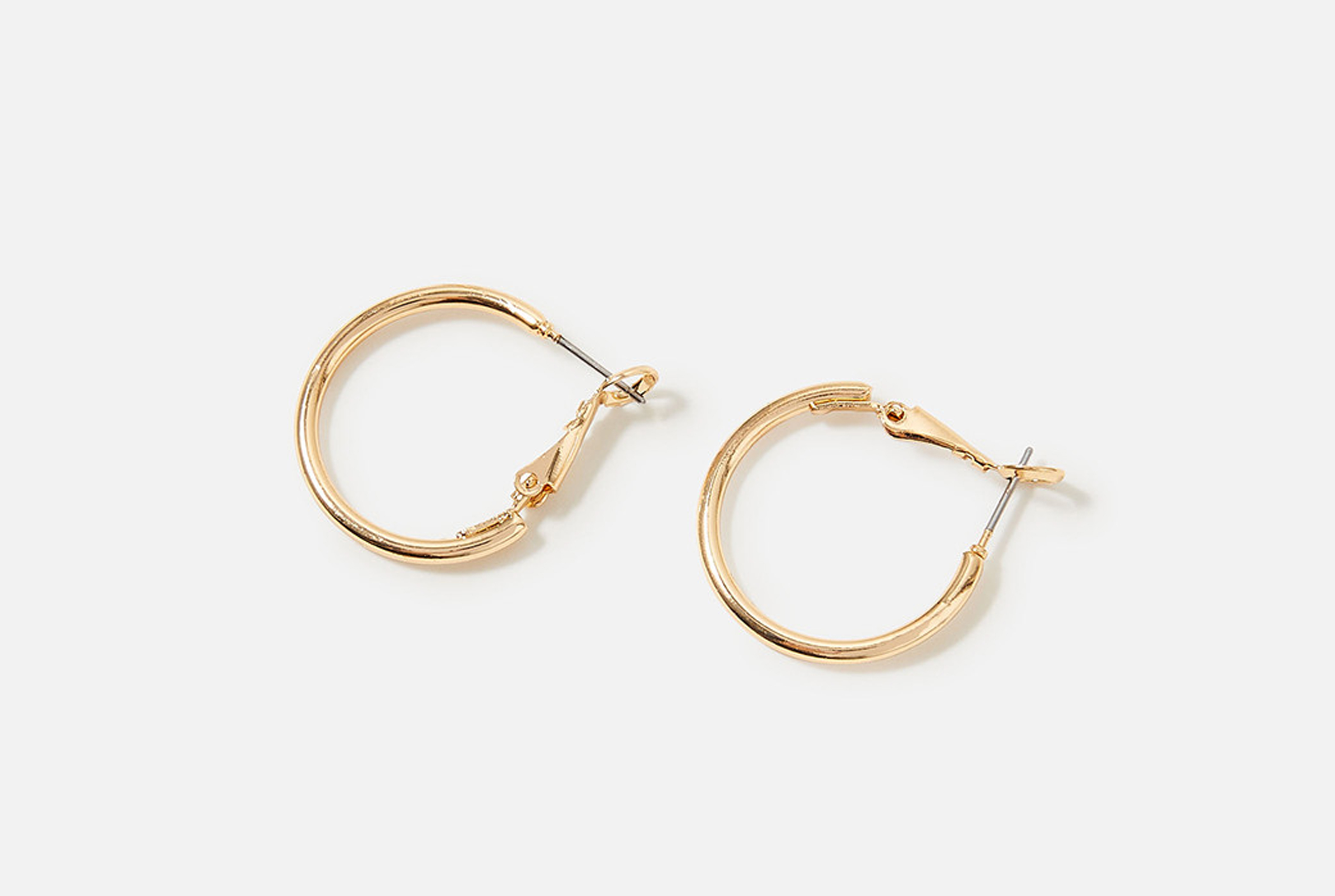 And select pieces which can be worn with a variety of outfits, she adds. “Mix and match delicate necklaces, stack thin rings, or layer bracelets to add depth and interest to your overall style.”