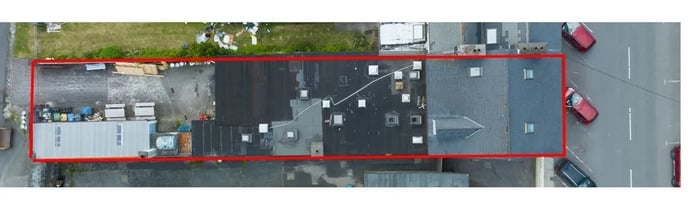 CLICK ON THE ARROWS ABOVE TO TAKE A TOUR AROUND THE PROPERTY