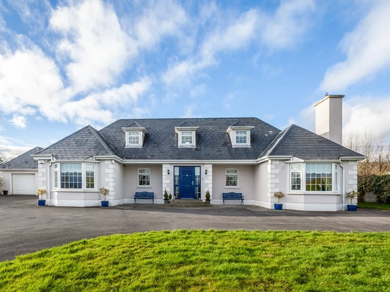 10. Johnduffswood, Old Leighlin, Leighlinbridge, Co. Carlow €550,000 4 Bed & 3 Bath 237 m² Detached