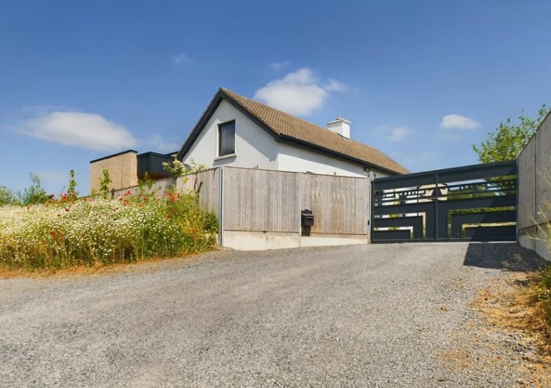 12. Rathvindeni Cottage, Ballyknockan, Leighlinbridge, Co. Carlow €525,000 2 Bed & 3 Bath 172 m² Detached