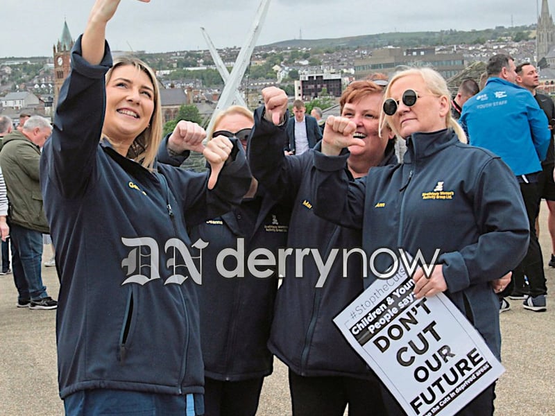 Strathfoyle Women's Activity Group taking a selfie.