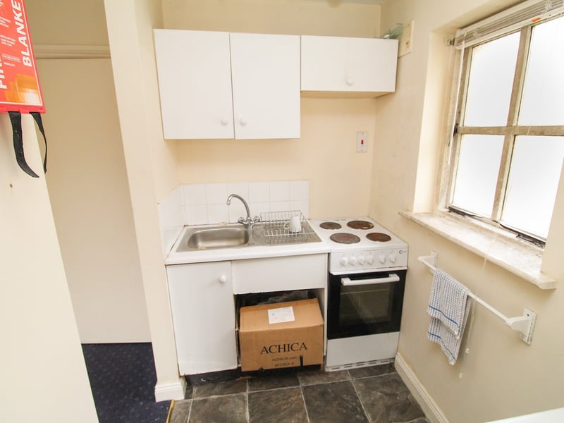 10 PHOTOS: Charming bungalow in Connemara has guide price of only €45k