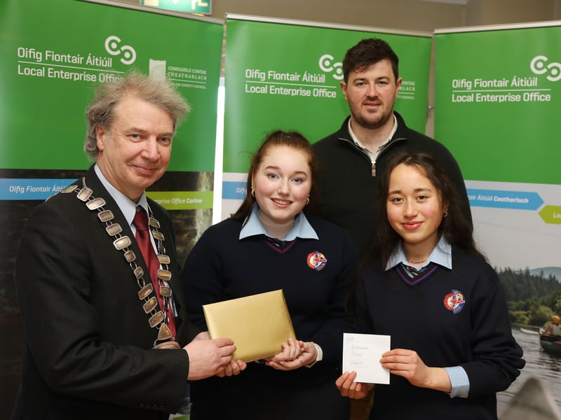 Coláiste Eoin - Mix It Up Amanda Hermoso Murphy, Zara Garland