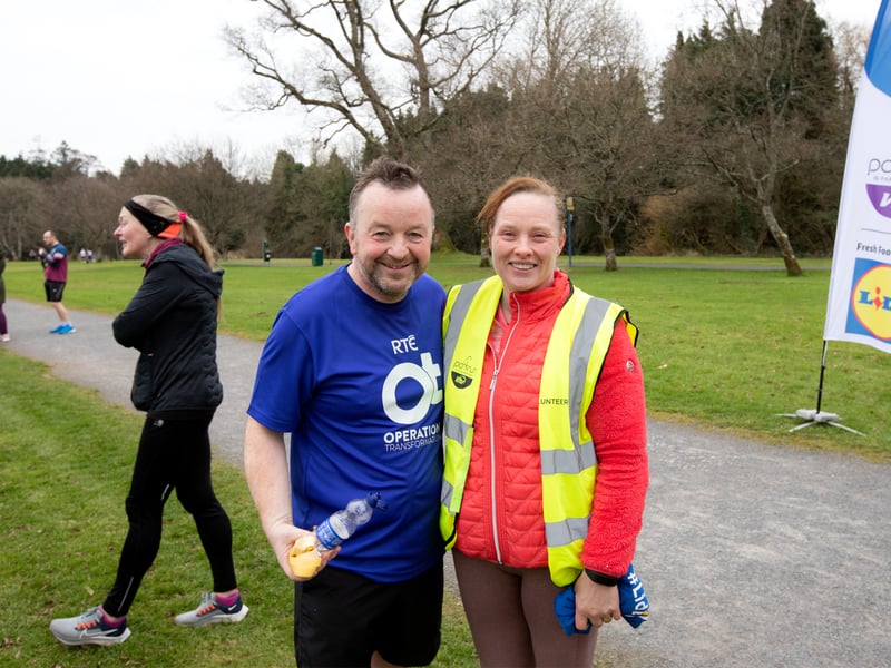 Caption: Longford parkrun played host to the Kiernan Steel Longford Operation Transformation 5k last Saturday morning, March 4 in The Mall Albert Reynolds Peace Park and pictured are RTÉ Operation Transformation Leader Thomas Hynes with Regina Reynolds Picture: Michael Croghan Photography
