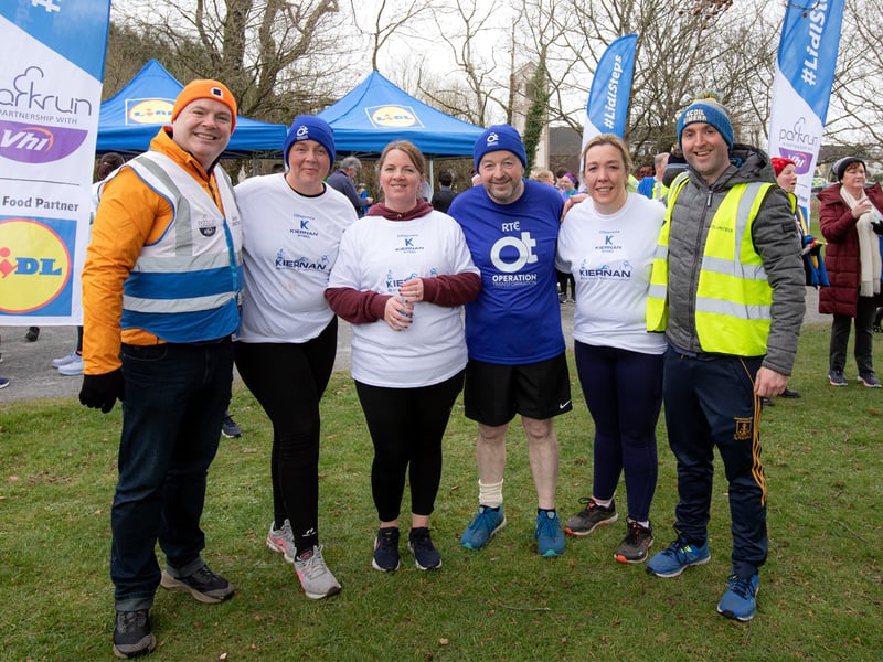 Caption: Longford parkrun played host to the Kiernan Steel Longford Operation Transformation 5k last Saturday morning, March 4 in The Mall Albert Reynolds Peace Park and pictured are Colm McNerney, four of the five RTÉ Operation Transformation leaders Stephanie Bowden, Longford's own Thomas Hynes, Andrea Daly and Lorraine Dempsey, Longford parkrun director Kevin Kane Picture: Michael Croghan Photography