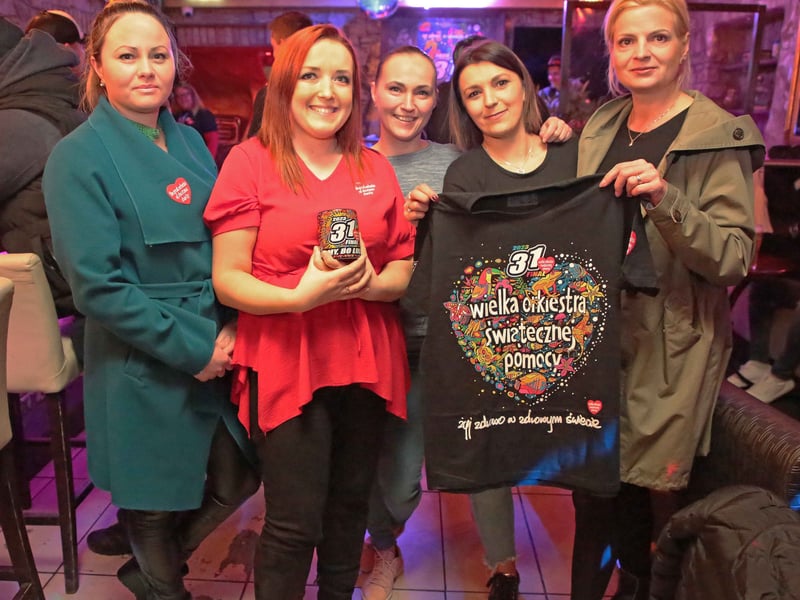 Caption: Gosia Cybulska, Joanna Fryda, Natalia Szot and Olga Croitoru at the Midlands Polish Community 'the Great Orchestra of Christmas Charity' fundraiser in the Spiral Tree, Edward J. Valentine's, Longford town last Friday night Picture: Shelley Corcoran