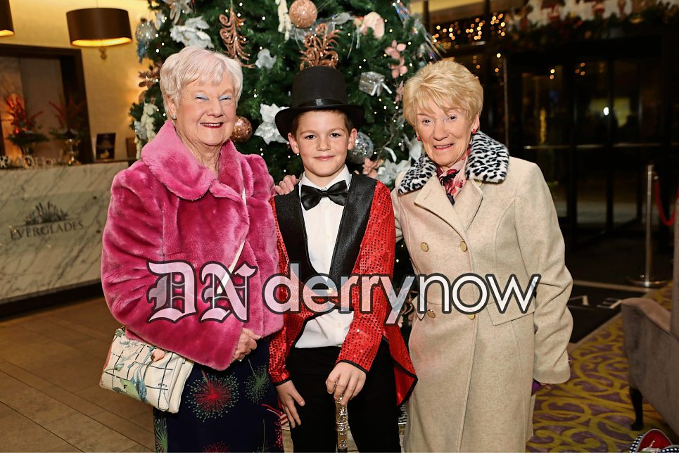 Zac Warnett "The Greatest Showman" at the Night with Stars held in the Everglades Hotel, in aid of ICU, Altnagelvin, Friends of Rescue and Pet FBI. Included are Daphne Walsh and on right Sandra Craig. (Photos - Tom Heaney, nwpresspics)