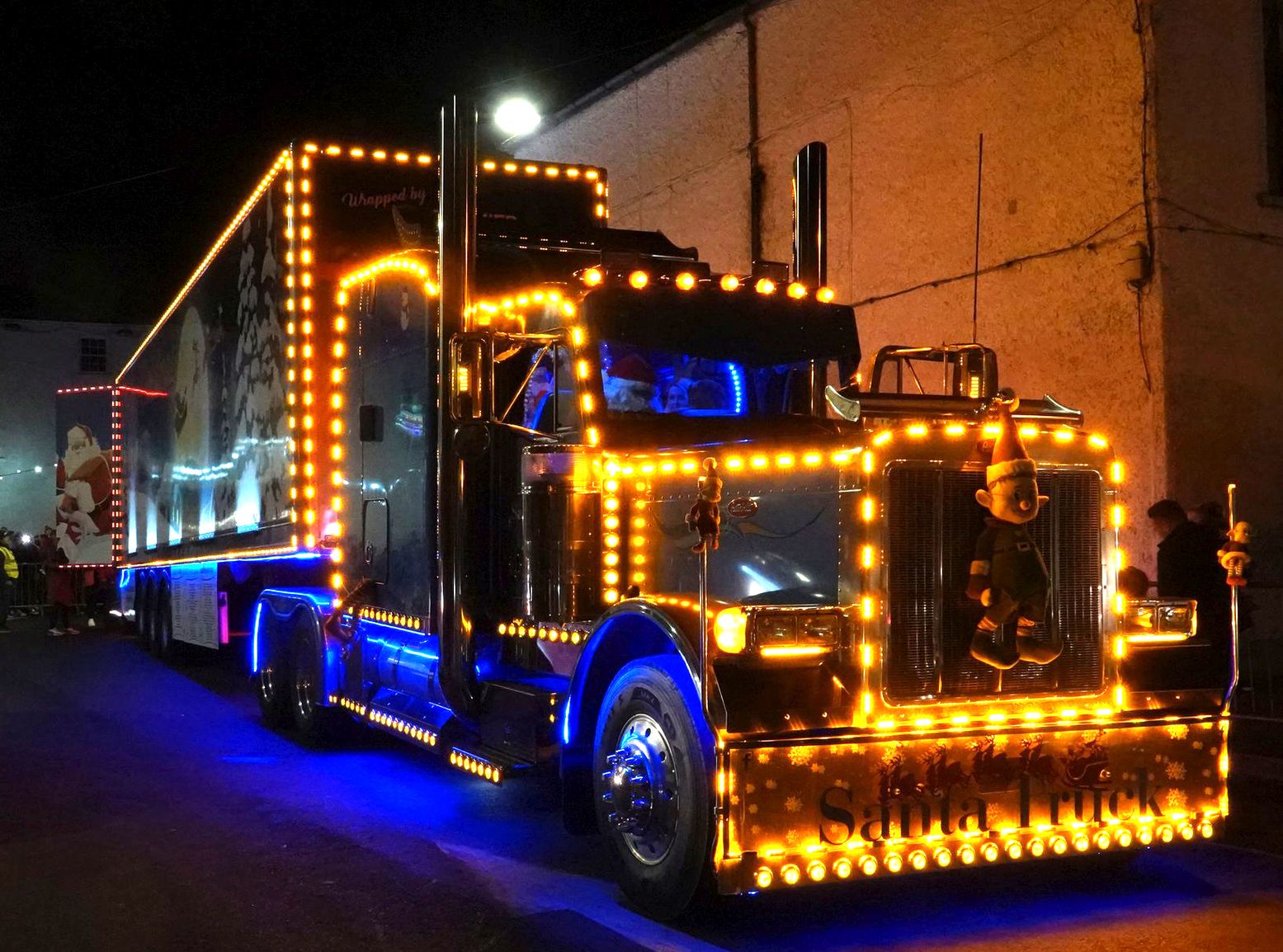IN PICTURES: Laois town gets in the festive spirit with Christmas ...
