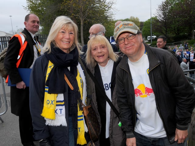 Front of the queue fans leaving Elland Road for Wembley.