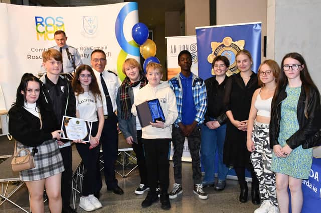 The 2022 Roscommon / Longford Garda Youth Awards presented last Thursday evening in Áras an Chontae, Roscommon, were supported by both Roscommon and Longford County Councils. The initiative, now in its fourth year, acknowledges outstanding acts of courage and selflessness by young people in their respective communities. Category winners include the Individual Award, the Special Achievement Award, the Group Award and the Community Safety Award. READ MORE BELOW PHOTO Caption: Members of Longford Comhairle na nÓg collecting the Community Safety Award. Pictured are Chloe Hickey, Jackson Dent, Caitlin Lowry, Superintendent Seamus Boyle, Dariusz Konefal, Warren Mulligan, Jace Serwadda, Terri Kemple, Longford Comhairle na nÓg Coordinator Joanna Casey, Jessica Ullaha, Alesha Purcell The first of the night’s award recipients was Adam Reddington in the individual category. Nominated by Fuerty GAA Club, Adam recently organised a fundraising run and walk in aid of Aoibheann’s Pink Tie and Childhood Cancer Foundation Ireland charities. Group award recipients Michael Gillooly and Ava Mulry were recognised for their efforts in May 2019 when the Roscommon Gaels All Stars team was launched in Roscommon Town. This was a summer camp for children with additional needs, aged six years and older to kick a ball, swing a hurl, play and to have fun. Nominated by Garda Linda O’Connell of Longford Garda Station, Special Recognition Award winner Callum Clarke from Tulsk saved his grandad Sean from drowning. This followed an incident while both were out fishing after a gust of wind had turned a normal fishing trip into a rescue mission. Special Achievement Award recipient, Longford’s Geraldine Maughan suffered horrific injuries and required hospitalisation which affected both her physical and mental health. As a result she required support from a number of agencies to help her regain her personal, physical and mental strength. Nominated by Anne Kenny of Foroige’s ‘Big Brother, Big Sister’ programme in Granard,