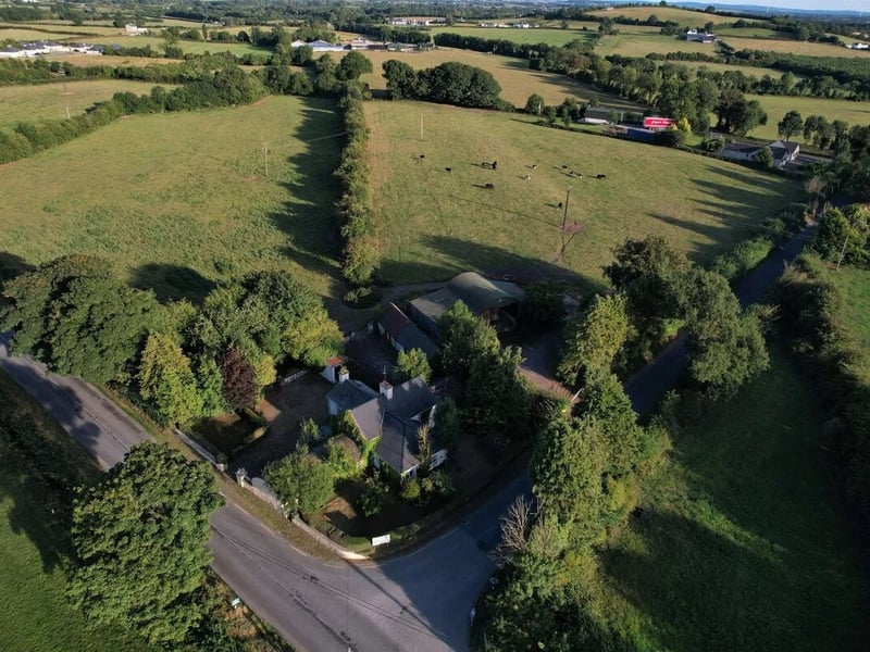 PROPERTY WATCH: 'Cheap Irish Homes' classic house on the market in Laois