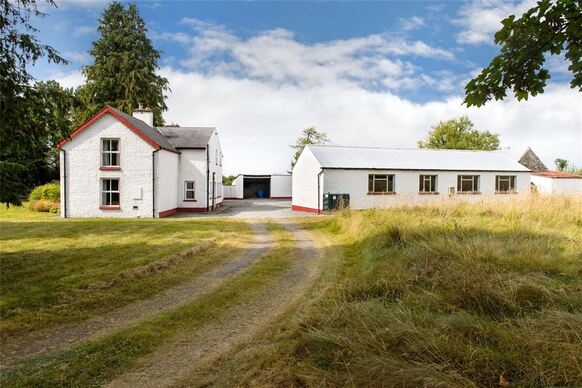 With five bedrooms, four bathrooms and set on two acres, Cappagh House, Kilclonfert is on the market for €340,000. CLICK ON THE ARROWS ABOVE TO TAKE A LOOK AROUND THIS CHARMING HOME