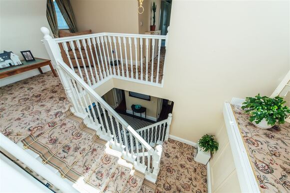 What is described as a spectacular five bedroom home on 1.65 acres of landscaped gardens in Offaly is now on the market. Located at Raheenakeernan, Walsh Island, the impressive home is on the market for €425,000. TAP ON THE ARROWS ABOVE TO TAKE A LOOK AROUND THIS IMPRESSIVE HOUSE