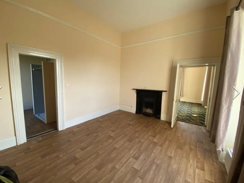 Click on NEXT below image to see more photos of the house and lands.