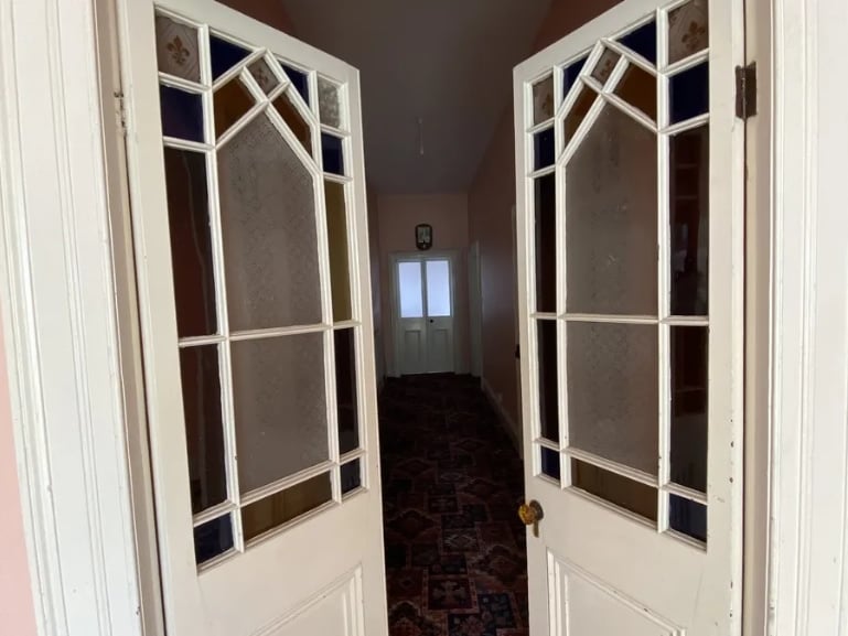 Click on NEXT below image to see more photos of the house and lands.