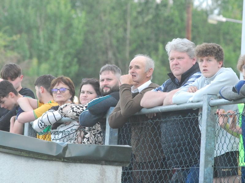   Mohill booked their place in the Connacht Gold Leitrim SFC Quarter-Finals as their goal scoring ability proved too much for a brave Aughawillan to handle in Philly McGuinness Park on Saturday, the home side winning 5-11 to 0-18 and Observer photographer Willie Donnellan was there to capture some snaps of the fans enjoying the action ..... see who you can spot!