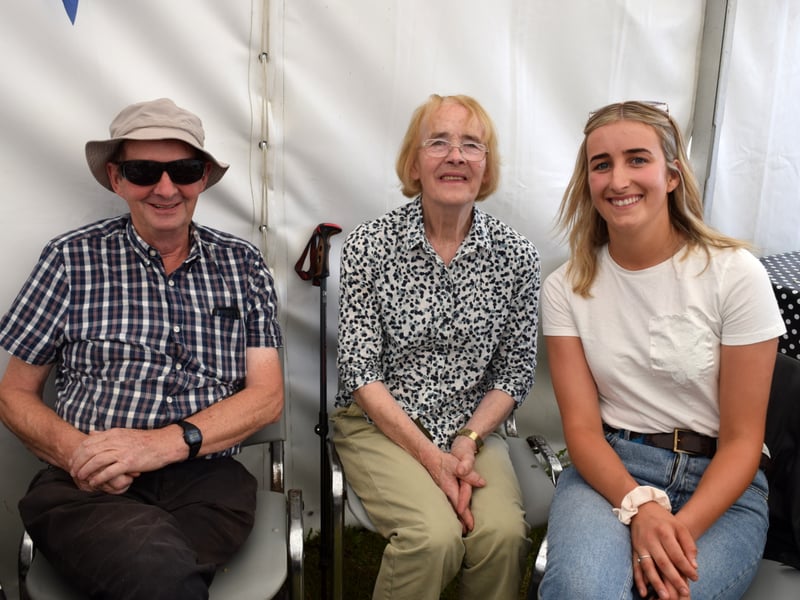 Sean Grace, Mullinavat, Mary Phelan and Hannah Holden, Tullagher. Pictur: Joe Cashin