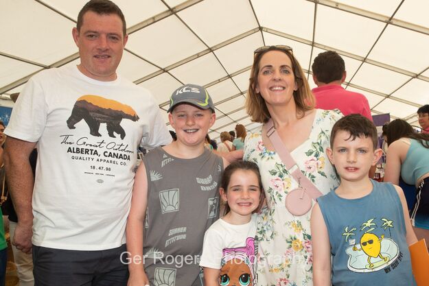 The crowds returned for the Tullamore Show on Sunday with thousands of people enjoying their day out. CLICK ON THE ARROWS ABOVE TO GO THROUGH THE FULL GALLERY OF PICTURES