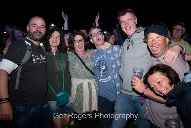 BIG NIGHT OUT IN PICTURES: Offaly festival goers having a fantastic ...