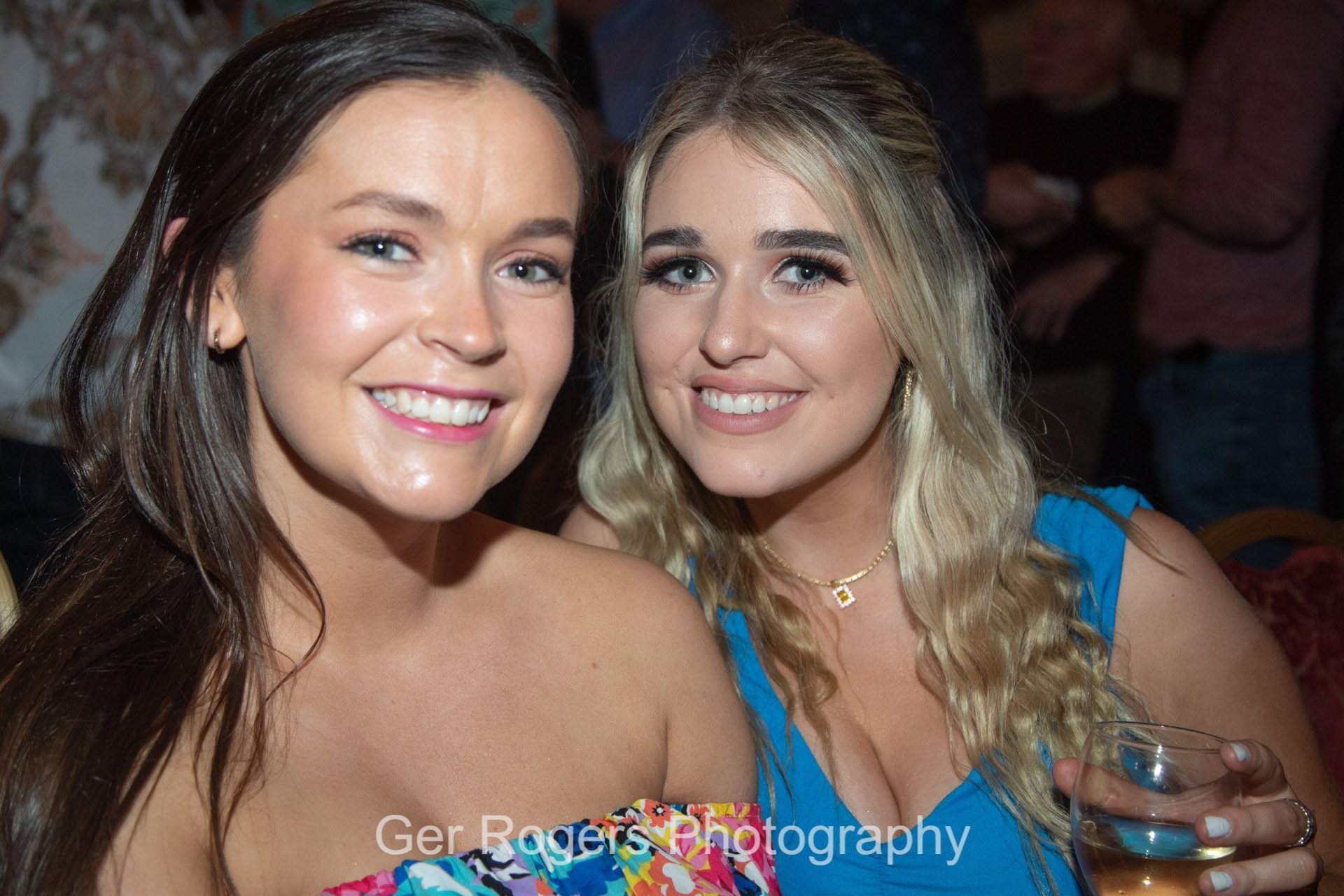 BIG PICTURE GALLERY: Big night out in Tullamore at Strictly Stand Up in ...