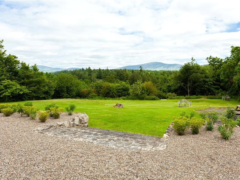 Clarahawn House, Graiguenamanagh, Co. Kilkenny, R95 YA25 4 beds - 3 baths - 184m2 ASKING PRICE: €595,000 TAP 'NEXT>' ABOVE FOR NEXT PIC Clarahawn House is situated on the outskirts of the charming market village that is Graiguenamanagh. Located on the meandering River Barrow, the town is rich with history and is considered to be one of the most beautiful areas in the sunny south east of Ireland. The townland name translates in Irish to Gráig na Manach, meaning "Village of the Monks". Graiguenamanagh is home to Duiske Abbey which was the largest Cistercian Abbey in Ireland. With its remarkable combination of mountain views, lush rolling hills, forest and river valleys, Graiguenamanagh offers nature lovers a plentiful feast as well as countless amenities for those keen on outdoor activities. It also has all the day to day amenities: two supermarkets, a Post Office, pharmacies, public houses, restaurants, café and the Cushendale Woollen Mill A 20 minutes drive from Clarahawn House will take you to Thomastown. This lively market town is home to a plethora of pubs, restaurants, cafes and notable points of interest such as Jerpoint Abbey, Kilfane Glen Gardens, and the world-renowned Mount Juliet Golf Course. Set on the western bank of the River Barrow, Clarahawn House is a divine residence positioned within a private oasis of approximately 1.06 ha (2.61 acres). The house enjoys serenity inducing views over the private landscape rolling down to the banks of the Barrow. Clarahawn House is a bright, but cosy waterfront home with sole access to the River Barrow. The residence is well-designed with 4 bedrooms including a superb master suite. There are wonderful reception and entertaining rooms, as well as spaces to work and relax. It is the perfect setting to make it your retreat from the city or your year-round home. This truly wonderful house is bathed in daylight, filling the home with warm hues. The kitchen opens up onto wooden decking, inviting you to have a morning coffee or perhaps a late lunch