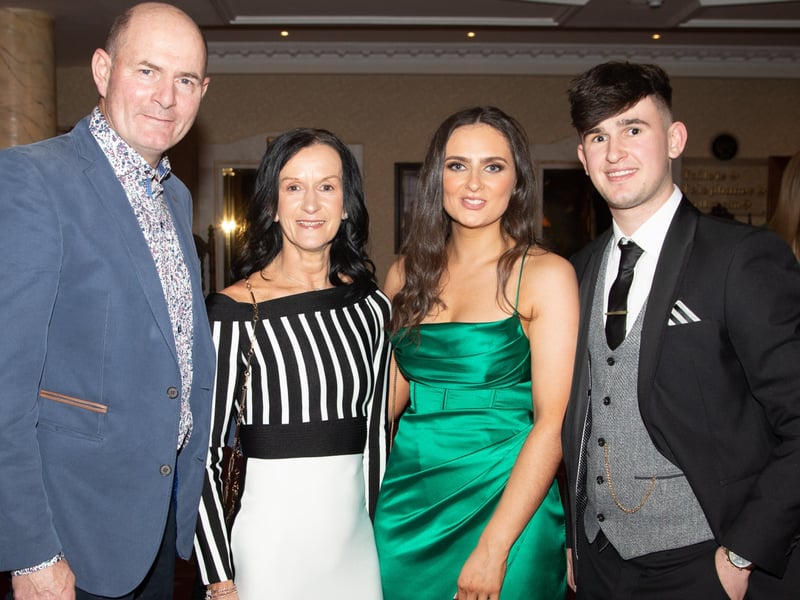 Clodiagh Gaels celebrated their on filed successes at a Big Night Out in the Bridge House Hotel on Sunday night.  SIMPLY CLICK ON NEXT OR TAP ON THE PICTURE TO GO THROUGH THE GALLERY OF PICTURES