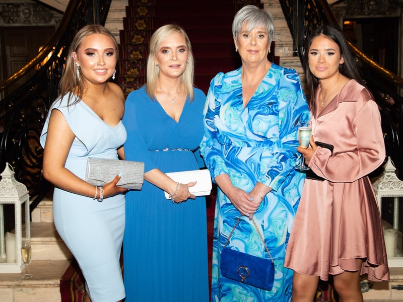 Clodiagh Gaels celebrated their on filed successes at a Big Night Out in the Bridge House Hotel on Sunday night. SIMPLY CLICK ON NEXT OR TAP ON THE PICTURE TO GO THROUGH THE GALLERY OF PICTURES