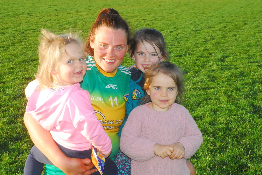 Fans turn out to support Leitrim Ladies in victory over Roscommon - GALLERY