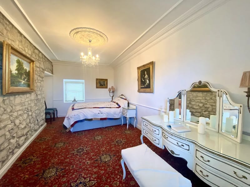 Described as 'an exceptional fully restored five bay two-storey period residence, Dunville House in Rhode is now up for sale with an asking price of €800,000. CLICK ON NEXT TO TAKE A LOOK AROUND THIS INCREDIBLE HOUSE
