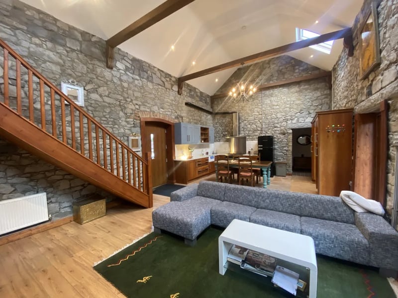 Described as 'an exceptional fully restored five bay two-storey period residence, Dunville House in Rhode is now up for sale with an asking price of €800,000. CLICK ON NEXT TO TAKE A LOOK AROUND THIS INCREDIBLE HOUSE
