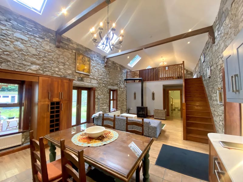 Described as 'an exceptional fully restored five bay two-storey period residence, Dunville House in Rhode is now up for sale with an asking price of €800,000. CLICK ON NEXT TO TAKE A LOOK AROUND THIS INCREDIBLE HOUSE