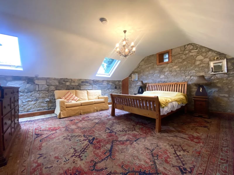 Described as 'an exceptional fully restored five bay two-storey period residence, Dunville House in Rhode is now up for sale with an asking price of €800,000. CLICK ON NEXT TO TAKE A LOOK AROUND THIS INCREDIBLE HOUSE
