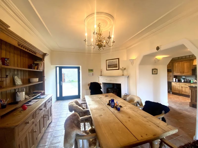Described as 'an exceptional fully restored five bay two-storey period residence, Dunville House in Rhode is now up for sale with an asking price of €800,000. CLICK ON NEXT TO TAKE A LOOK AROUND THIS INCREDIBLE HOUSE