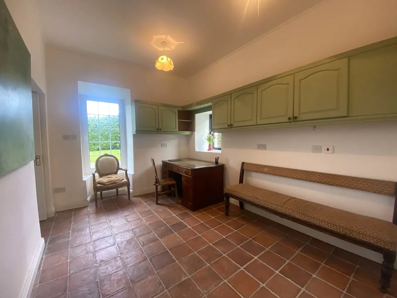 Described as 'an exceptional fully restored five bay two-storey period residence, Dunville House in Rhode is now up for sale with an asking price of €800,000. CLICK ON NEXT TO TAKE A LOOK AROUND THIS INCREDIBLE HOUSE