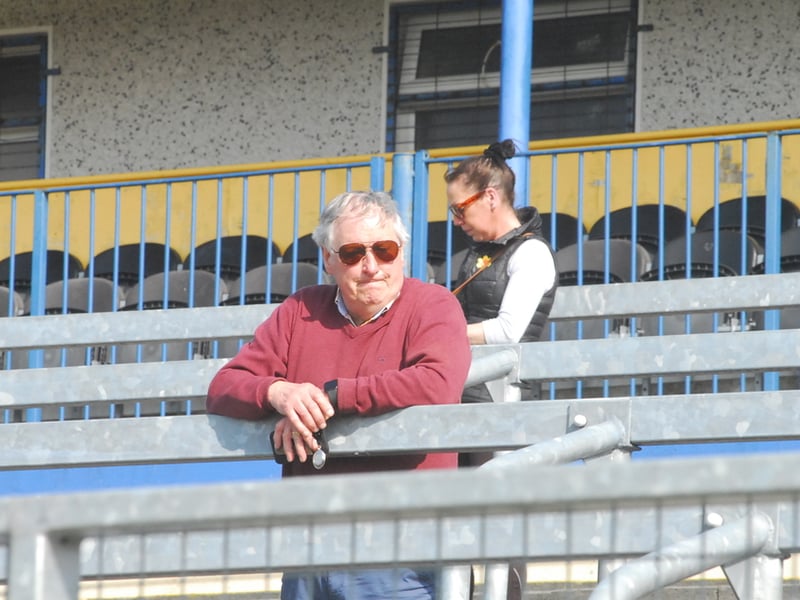   Longford proved too strong and too clinical as they ended Leitrim's dreams of glory in the Allianz NHL Division 3B Semi-Final in Glennon Brothers Pearse Park on Saturday afternoon courtesy of a 1-26 to 2-13 victory. Crowds enjoyed the fantastic weather at the high scoring encounter .... see who you can spot! Division 4 needs more than talk as final round schedule leaves a lot to be desired Can you beat The Chaser in Kinlough? Controversy and drama as Leitrim Ladies League hopes end in extra time classic