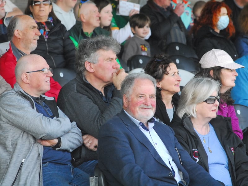 Leitrim had to give way to neighbours Sligo in the final Allianz NFL Division 4 clash in brilliant sunshine in Markievicz Park on Sunday, the home side winning by six points 2-16 to 2-10. Observer photographer Willie Donnellan was there to capture some great images of fans enjoying the action and the fabulous sunshine ..... see who you can spot! No promotion battle for Leitrim as Cavan and Tipperary book Allianz NFL Division 4 promotion spots Crowds enjoy the sunshine as Longford brush aside Leitrim in Allianz NHL Division 3B semi-final - GALLERY Crowds enjoy the sunshine as Longford brush aside Leitrim in Allianz NHL Division 3B semi-final - GALLERY