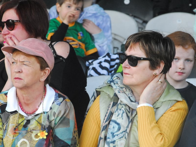   Leitrim had to give way to neighbours Sligo in the final Allianz NFL Division 4 clash in brilliant sunshine in Markievicz Park on Sunday, the home side winning by six points 2-16 to 2-10. Observer photographer Willie Donnellan was there to capture some great images of fans enjoying the action and the fabulous sunshine ..... see who you can spot! No promotion battle for Leitrim as Cavan and Tipperary book Allianz NFL Division 4 promotion spots Crowds enjoy the sunshine as Longford brush aside Leitrim in Allianz NHL Division 3B semi-final - GALLERY Crowds enjoy the sunshine as Longford brush aside Leitrim in Allianz NHL Division 3B semi-final - GALLERY