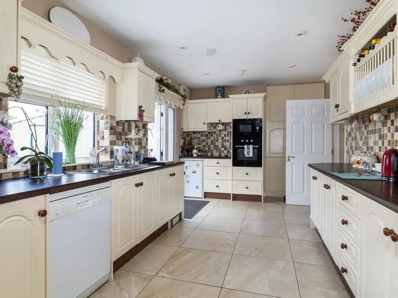 Located on the Charleville Road in Tullamore, Oak Lodge is a four-bedroom home located on a third of an acre site that is for sale for €450,000. CLICK ON THE ARROWS ABOVE TO TAKE A LOOK AROUND THE HOUSE