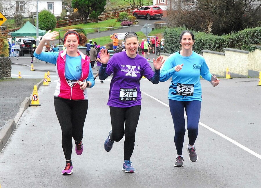 There was a huge turnout of competitors in Drumshanbo on Sunday as the Tony McGowan Road Races made a welcome return to the local running scene. With three races over 5Km, 10Km and half-marathon, there was plenty to challenge the serious athlete to the fun runner and the Observer's Willie Donnellan was there to capture some images of the athletes before the races .... see who you can spot! On a high after Leitrim hits the heights! Busy January for Leitrim Sports Partnership Fran Faulkner Memorial 5K Run and Walk